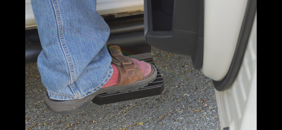 Tacoma Trailhunter Premium Snap-On Steps - Low